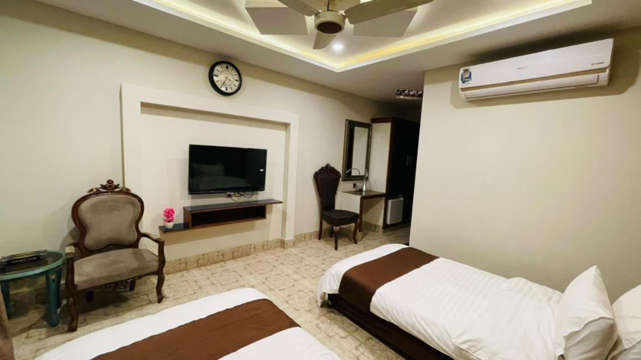 Golden Sand Hotel Rahim Yar Khan Dış mekan fotoğraf
