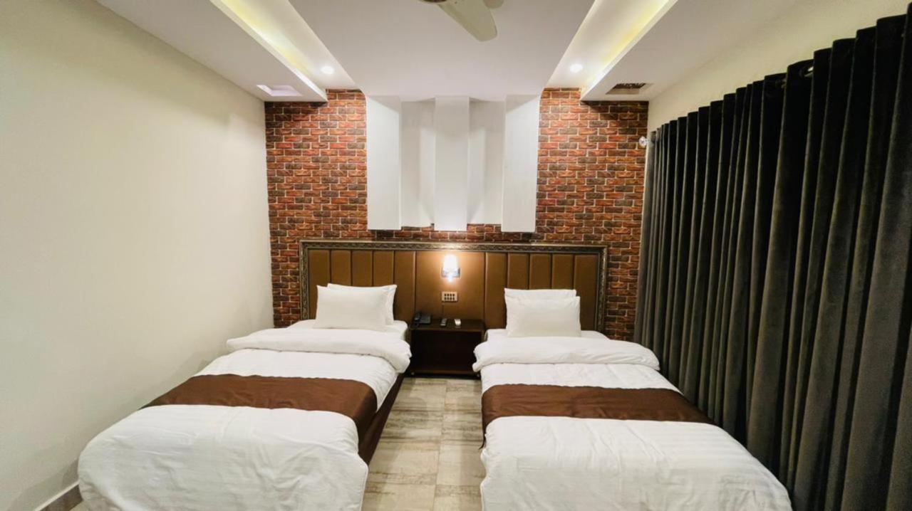 Golden Sand Hotel Rahim Yar Khan Dış mekan fotoğraf